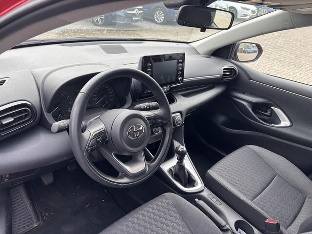 Toyota YARIS 5DRS 1.5 VVT-i Active Trekhaak / Camera / Carplay