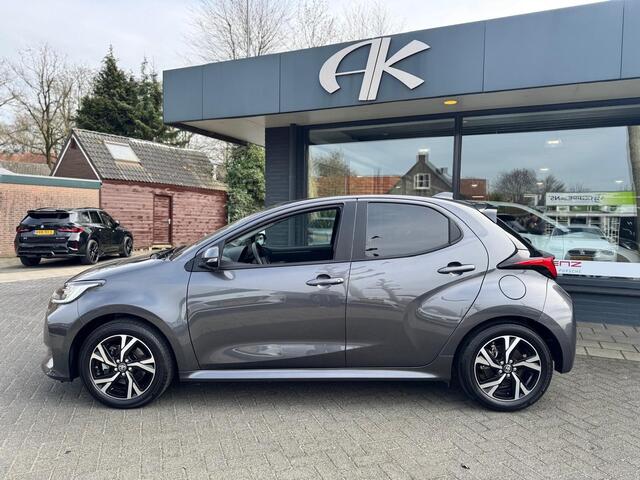 Toyota YARIS 1.5 Hybrid 115 Business Plus