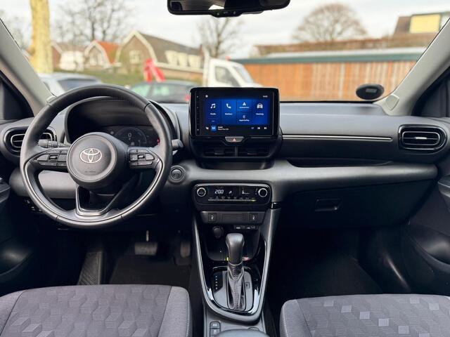 Toyota YARIS 1.5 Hybrid 115 Business Plus