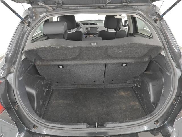 Toyota YARIS 1.5 Hybrid Dynamic 1e-Eig. & Keurig-Onderh. BOVAG-Garantie. NL-Auto.