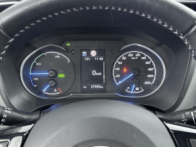 Toyota YARIS 1.5 Hybrid Dynamic | LM velgen | navigatie | getinten achter ramen |