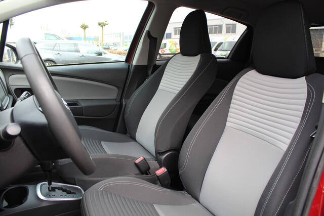 Toyota YARIS 1.5 Hybrid Dynamic | Rijklaar | ''Trekhaak'' | Apple/Android | Camera | Keyless | Clima | Cruise