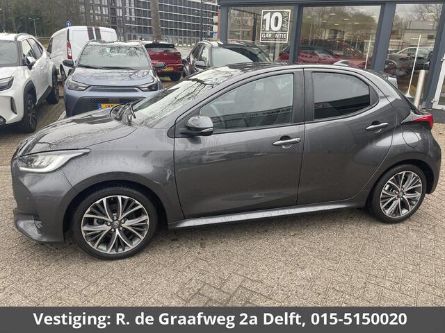 Toyota YARIS 1.5 Hybrid 130 Executive | JBL Audio | Head up Display | Stuur-/Stoelverwarming | Navigatie | Parkeersensoren voor & Achter