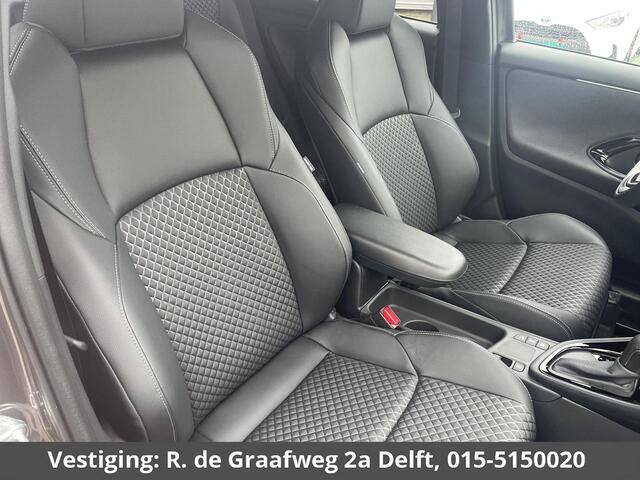 Toyota YARIS 1.5 Hybrid 130 Executive | JBL Audio | Head up Display | Stuur-/Stoelverwarming | Navigatie | Parkeersensoren voor & Achter