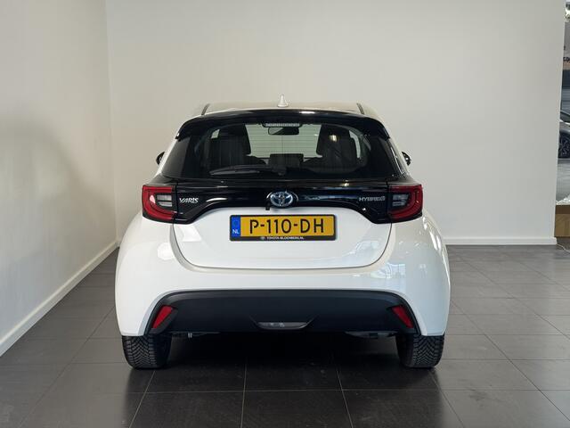 Toyota YARIS 1.5 Hybrid Dynamic Multimedia Pack | Apple Car play