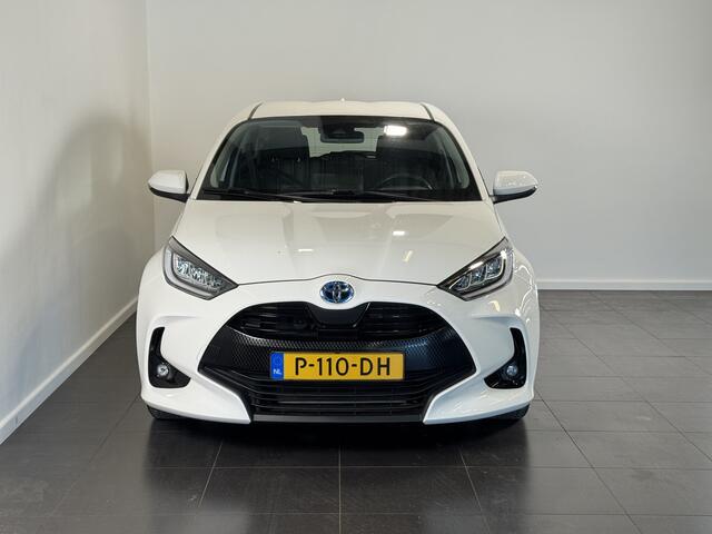 Toyota YARIS 1.5 Hybrid Dynamic Multimedia Pack | Apple Car play