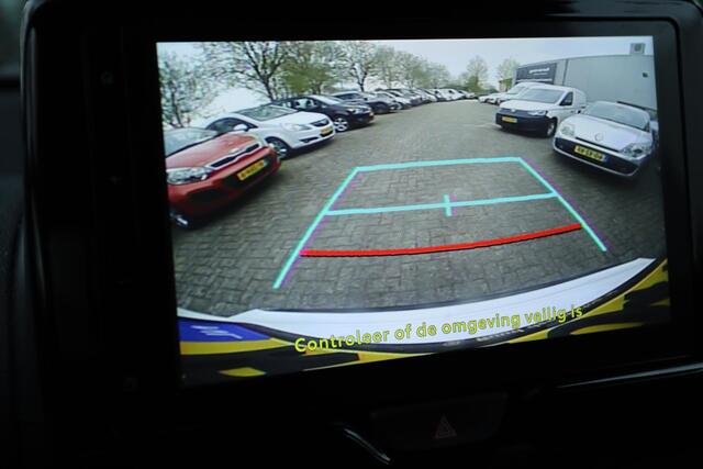 Toyota YARIS CROSS 1.5 HYBRID DYNAMIC | CARPLAY | NAVI | CAMERA | KEY-LESS | ACC | LANE ASSIST