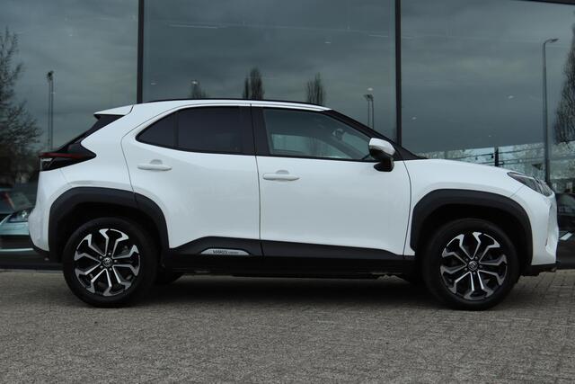 Toyota YARIS CROSS 1.5 HYBRID DYNAMIC | CARPLAY | NAVI | CAMERA | KEY-LESS | ACC | LANE ASSIST