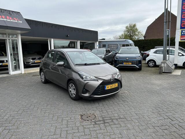 Toyota YARIS 1.5 VVT-i Active