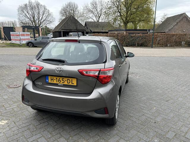 Toyota YARIS 1.5 VVT-i Active