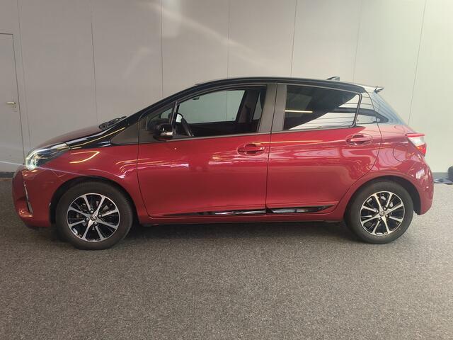 Toyota YARIS 1.5 VVT-i Dynamic uit 2020 Rijklaar + 12 maanden Bovag-garantie Henk Jongen Auto's in Helmond, al 50 jaar service zoals 't hoort!