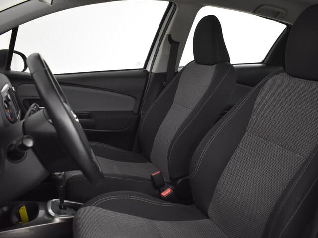 Toyota YARIS 1.5 Hybrid Trend | Parkeersensoren | Camera | Navigatie |