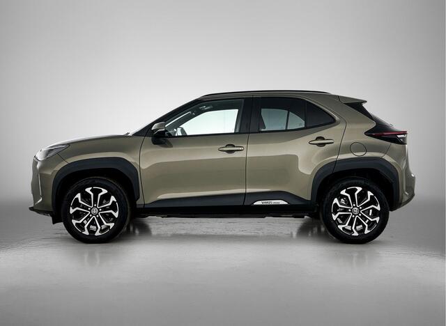 Toyota YARIS Cross 1.5 Hybrid 115 First Edition | BTW Voertuig | Stoel en stuurwielverwarming |