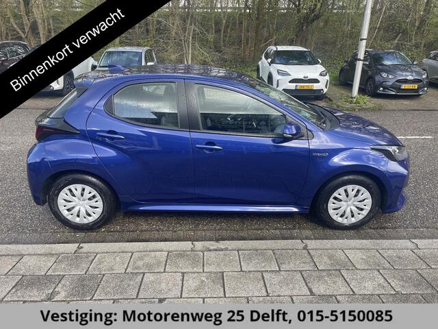 Toyota YARIS 1.5 Hybrid Active . Dealer onderhouden . Apple Carplay & AndroidAUTO . Camera