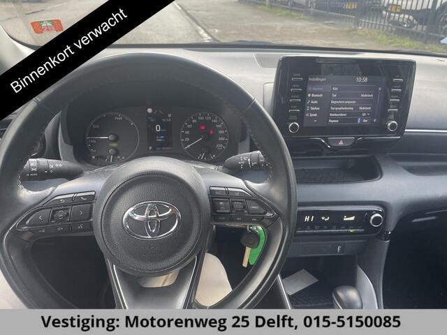 Toyota YARIS 1.5 Hybrid Active . Dealer onderhouden . Apple Carplay & AndroidAUTO . Camera