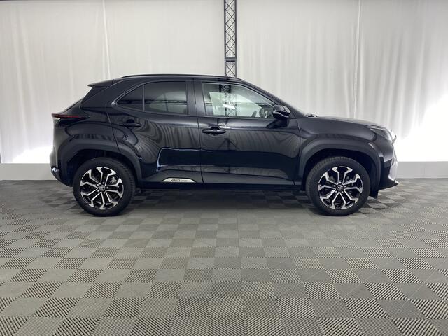 Toyota YARIS Cross 1.5 Hybrid 115 First Edition | Apple carplay | Stuur- / stoel- / voorruit verwarm | Camera | LED | Cruise ad.