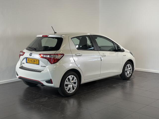 Toyota YARIS 1.5 Hybrid Aspiration | All seasons | Naviagtie | Camera |