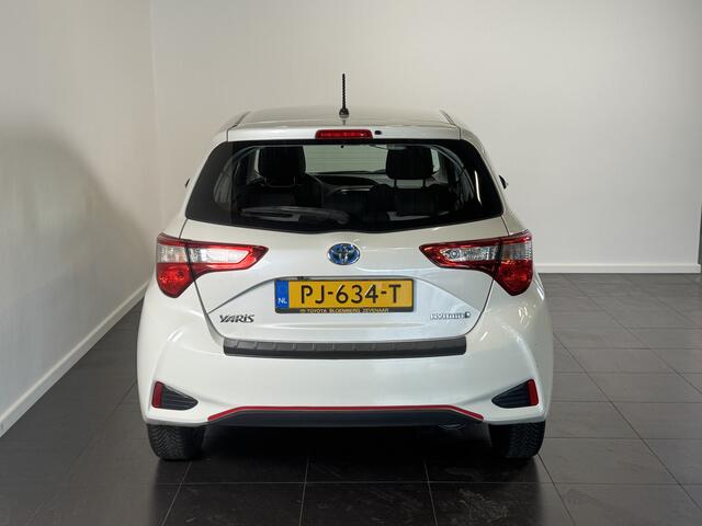 Toyota YARIS 1.5 Hybrid Aspiration | All seasons | Naviagtie | Camera |