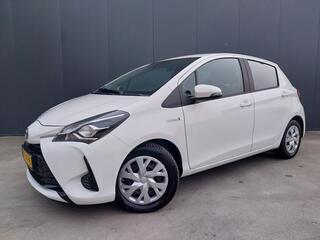 toyota-yaris-1.5-hybrid-active-1e-e