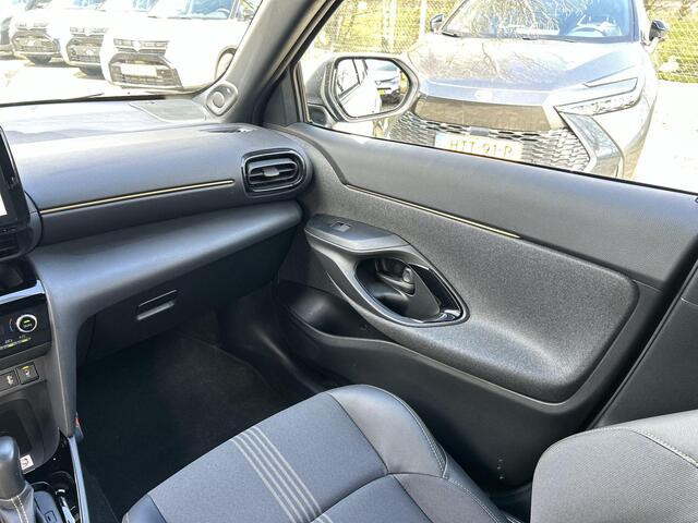 Toyota YARIS Cross 1.5 Hybrid Adventure Rijklaar | Navigatie | Climate Control | Camera | Head-up Display