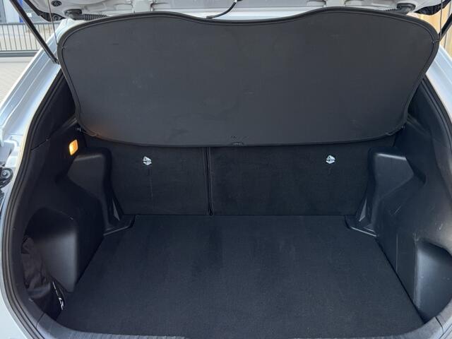 Toyota YARIS Cross 1.5 Hybr 115 Dynamic | Parkeersensoren V+A | Camera | Stoel-stuu