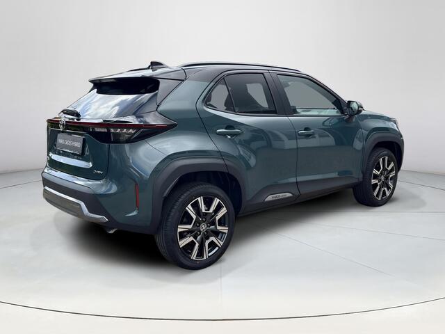 Toyota YARIS Cross 1.5 Hybrid 130 Executive | Premium Pack | Forest green met zwart dak | Nieuw uit voorraad leverbaar |
