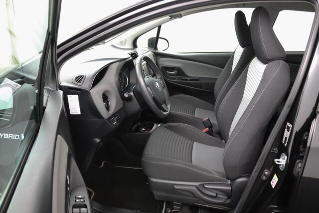 Toyota YARIS 1.5 Hybrid Design Sport | Navigatie | Trekhaak | Achteruitrijcamera | Cruise Control |