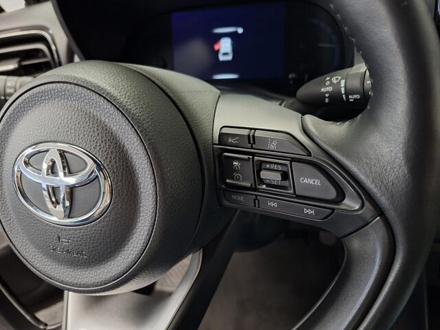 Toyota YARIS Cross 1.5 Hybrid I Luxe uitvoering I Dodehoekherkenning I Elektrische achterklep I