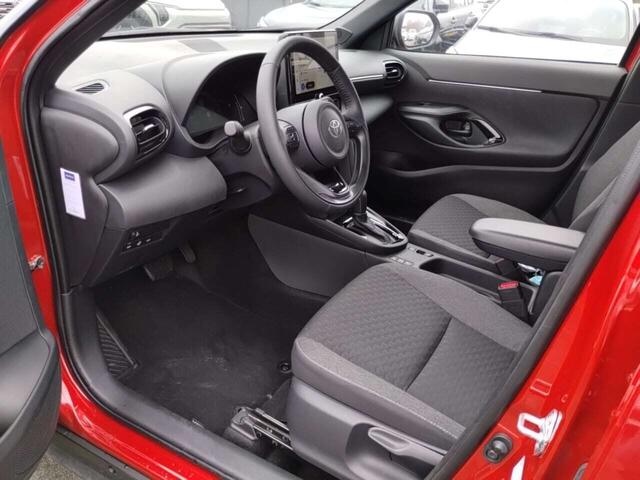 Toyota YARIS Cross 1.5 Hybrid 115 First Edition Comfort Pack | Rijklaar | NL-auto | | Blind Spot | Apple/Android | Stoel-/stuurverw. | Navi | LED | Parksens. v+a