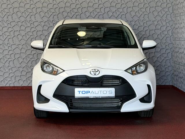 Toyota YARIS 1.5 HYBRID STOEL/STUUR VERW CARPLAY CAMERA LMV ADAP.CRUISE ? Top Auto's Wijchen , Al 30 Jaar verkoop van Toyota , Type's Launch / Executive / Dynamic / First Edition / Business / Zowel Phev / Hev / Benzine / met fabrieksgarantie ?