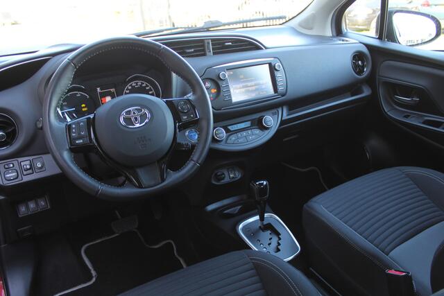 Toyota YARIS 1.5 Hybrid Aspiration | Rijklaar | Parkeersens. | LM-velgen | Camera | Clima | Cruise | Navi | Bluetooth