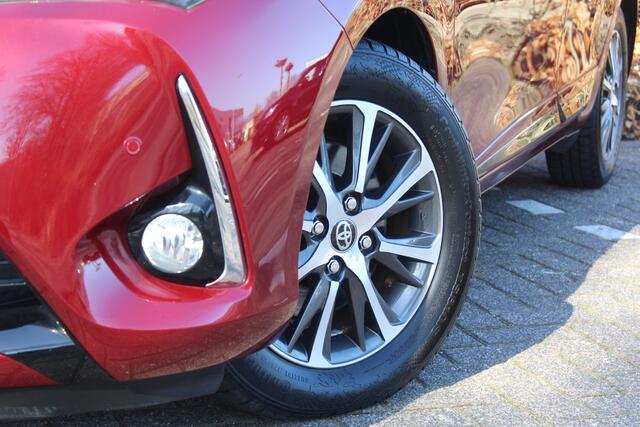 Toyota YARIS 1.5 Hybrid Aspiration | Rijklaar | Parkeersens. | LM-velgen | Camera | Clima | Cruise | Navi | Bluetooth