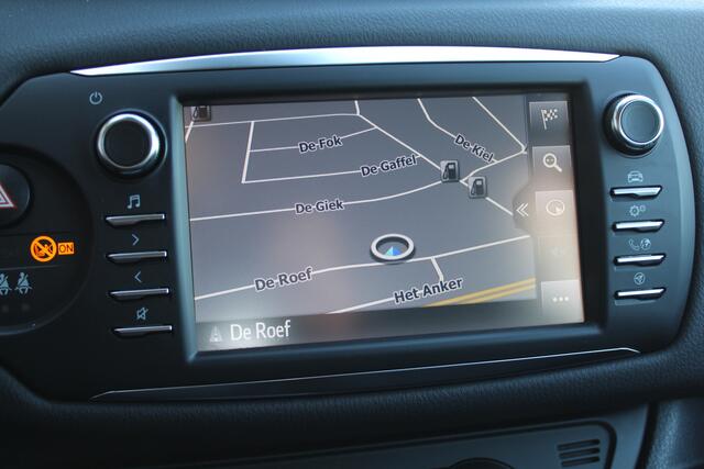 Toyota YARIS 1.5 Hybrid Aspiration | Rijklaar | Parkeersens. | LM-velgen | Camera | Clima | Cruise | Navi | Bluetooth