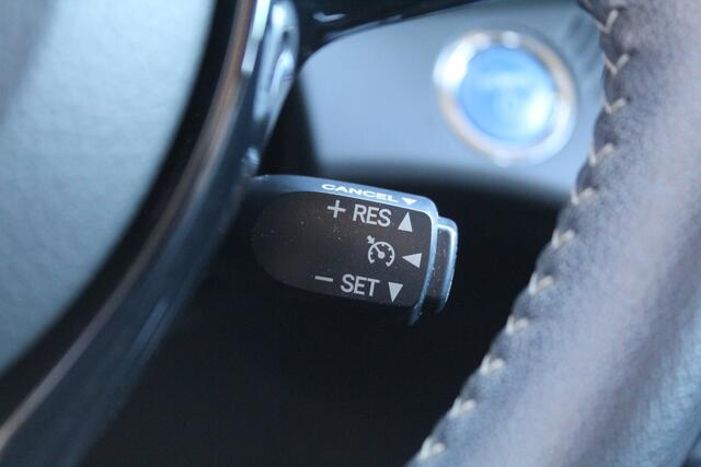 Toyota YARIS 1.5 Hybrid Aspiration | Rijklaar | Parkeersens. | LM-velgen | Camera | Clima | Cruise | Navi | Bluetooth