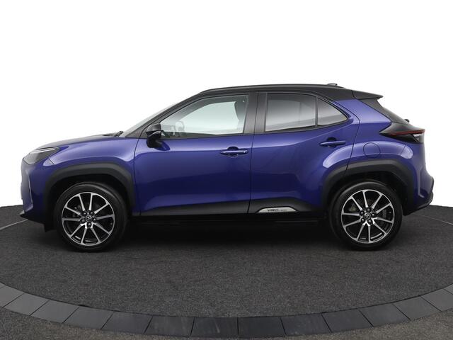 Toyota YARIS Cross 1.5 Hybrid GR Sport | Stuur en stoelverwarming | Trekhaak | Electrische achterklep | Parkeersensoren |