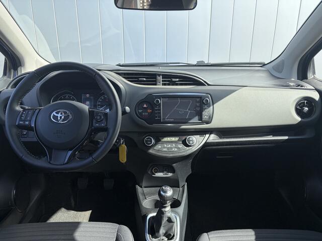Toyota YARIS 1.5 VVT-i Active NL Auto Navigatie Camera Clima Cruise Komt nog binnen gr Mike