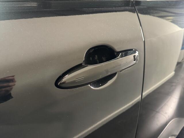 Toyota YARIS Cross 1.5 Hybrid 115 First Edition | Winterpack | Stuur/stoelverwarming |