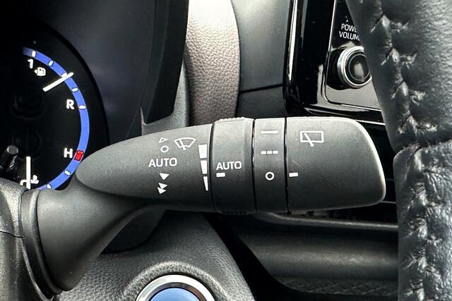 Toyota YARIS Cross 1.5 Hybrid Executive Panoramadak