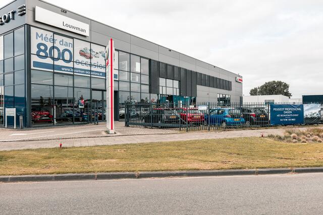 Toyota YARIS 1.5 Hybrid 115 Comfort Inruilpremie 2000 euro & 500 euro voorraadpremie Toyota-paasweekend