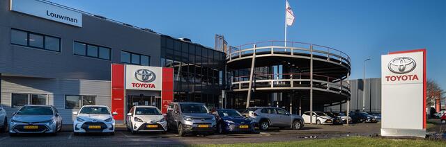 Toyota YARIS 1.5 Hybrid 115 Comfort Inruilpremie 2000 euro & 500 euro voorraadpremie Toyota-paasweekend