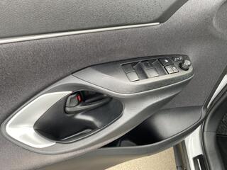 toyota-yaris-cross-1.5-hybrid-explo