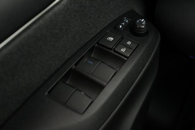 Toyota YARIS 1.5 Hybrid Launch Edition, Blind Spot, HUD, Parkeersensoren, Apple Carplay, Dealer onderhouden!