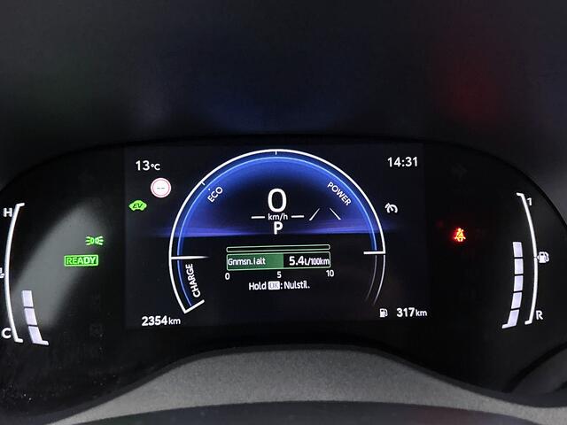 Toyota YARIS 1.5 Hybrid 115 First Edition | BTW Voertuig | Stoelverwarming | Achteruitrijcamera | Toyota-paasweekend