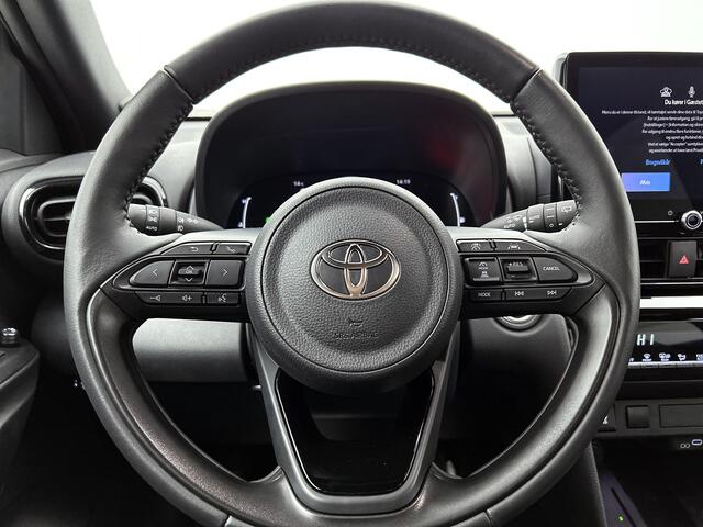 Toyota YARIS Cross 1.5 Hybrid 115 First Edition | BTW Voertuig | Stoel en stuurwielverwarming | Toyota-paasweekend