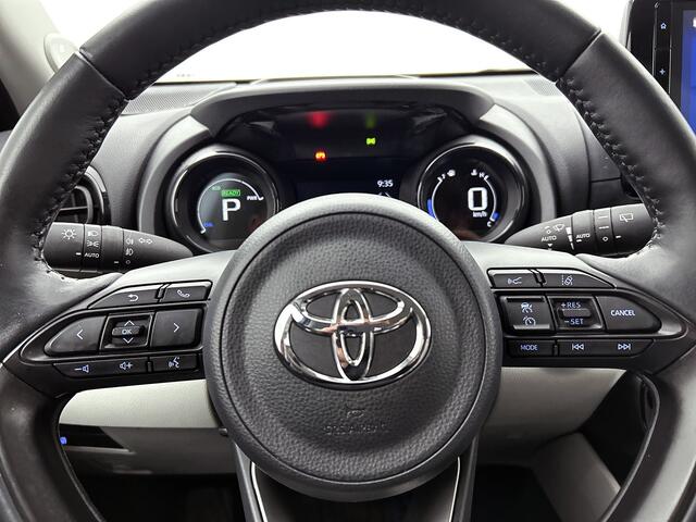 Toyota YARIS 1.5 Hybrid Executive | PDC | JBL | HUD | Blindspot | Stuur-Stoelverwarming