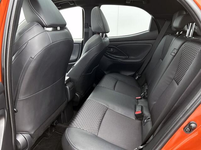 Toyota YARIS 1.5 Hybrid Executive | Trekhaak | JBL-Audio | Glazen Panoramadak | Annulering van overname van ander filiaal RR