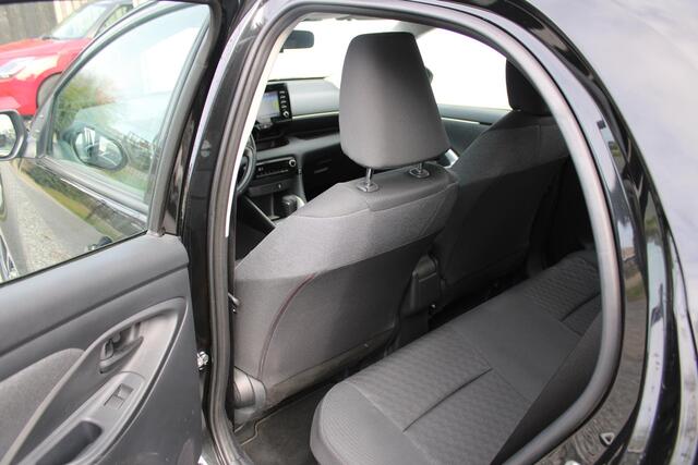 Toyota YARIS 1.5 Hybrid Dynamic Automaat, Applecarpl./Andr. Auto, Dealer Onderhouden, ORG NL, 1e Eig.