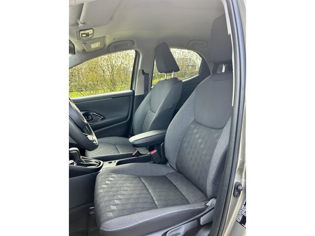 Toyota YARIS 1.5 Hybrid 115 First Edition