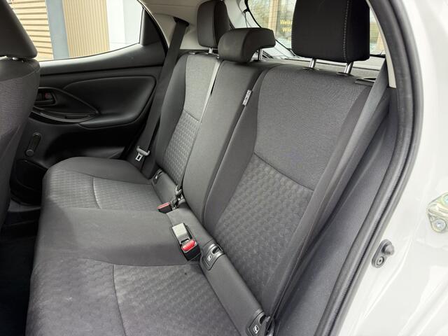Toyota YARIS 1.5 Hybrid Active | All Season | Camera | Carplay