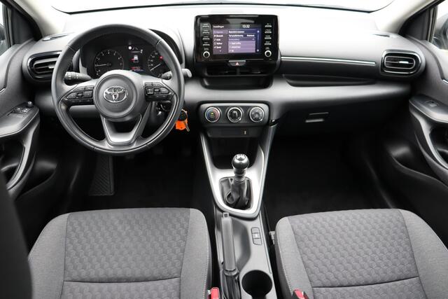 Toyota YARIS 1.5 VVT-i Active, 6-Versnellingen, Camera